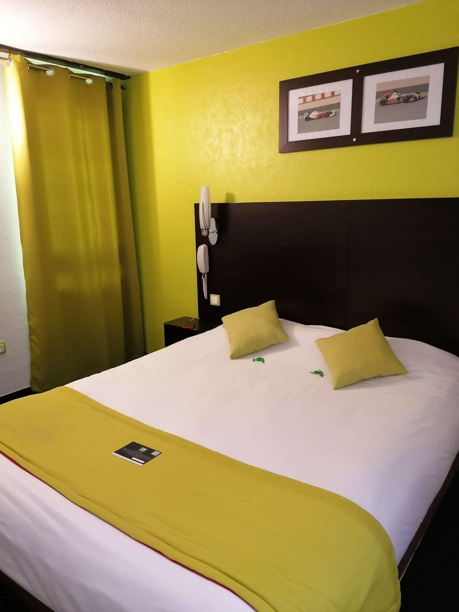Enzo Hotels Vierzon By Kyriad Direct Exterior photo