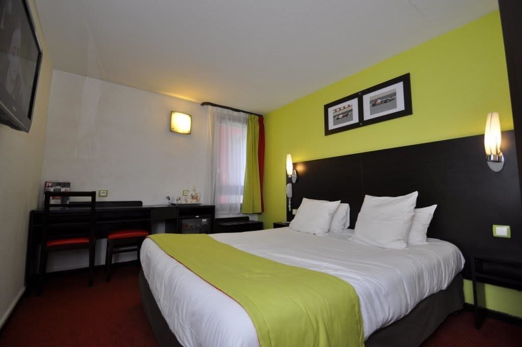 Enzo Hotels Vierzon By Kyriad Direct Room photo