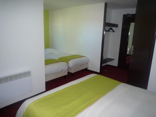 Enzo Hotels Vierzon By Kyriad Direct Room photo